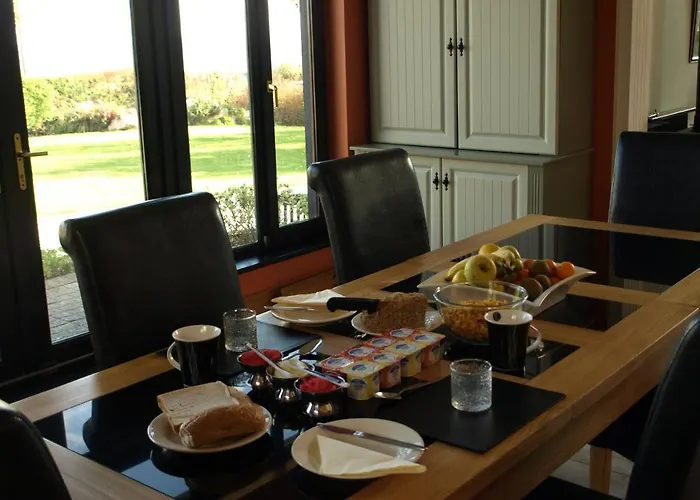 לינה וארוחת בוקר Ocean View ווקספורד